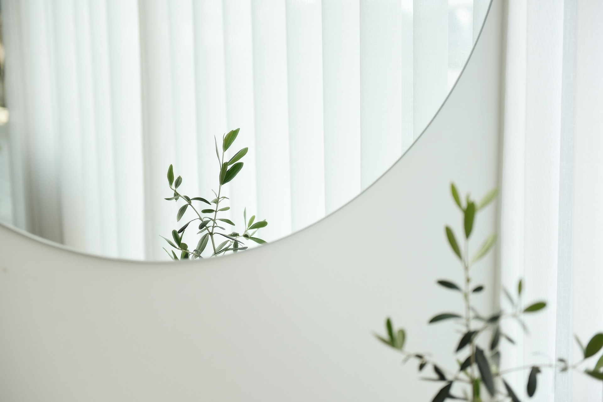 Elevating Positive Energy in Your Home with Wall Mirrors